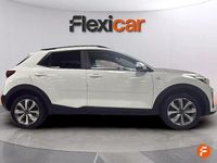 Usado Kia Stonic 100 CV (73 kW) 2022 Blanco SUV