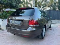 Usado VW Golf VI Advance 105 CV (77 kW) 2011 Marrón Utilitario