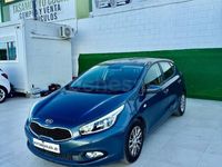 Usado Kia Ceed GT 90 HP (66 kW) 2016 Azul Sedan