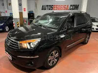 Usado SsangYong Rodius Limited 155 CV (114 kW) 2015 Negro Monovolumen