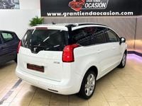 Usado Peugeot 5008 Allure 115 HP (84 kW) 2014 Monovolume