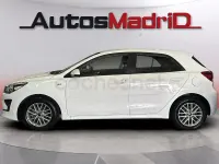 Usado Kia Rio 84 CV (61 kW) 2023 Blanco Berlina