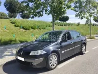 Usado Renault Mégane Dynamique 130 CV (95 kW) 2007 Negro Berlina