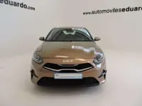 Usado Kia Ceed 101 CV (74 kW) 2022 Marrón Utilitario