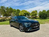 Usado Mercedes E220 194 CV (142 kW) 2022 Gris / plata Familiar