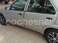 Usado Peugeot 106 60 CV (44 kW) 2001 Gris / plata Utilitario