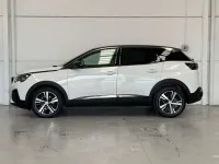 Usado Peugeot 3008 Access 131 CV (96 kW) 2018 Blanco SUV