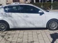 Usado Peugeot 308 Business-Line 100 CV (73 kW) 2019 Blanco Berlina