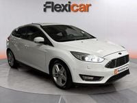 Usado Ford Focus 125 CV (91 kW) 2016 Blanco Berlina