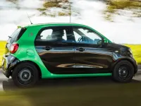 Usado Smart ForFour Electric Drive Passion 60 kW (82 CV) 2018 Gris Utilitario