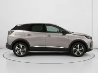 Usado Peugeot 3008 Allure 131 CV (96 kW) 2024 Gris SUV