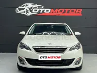 Usado Peugeot 308 SW Allure 130 CV (95 kW) 2017 Blanco Familiar