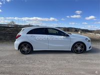 Usado Mercedes A200 AMG line 136 CV (100 kW) 2016 Blanco Berlina