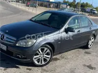 Usado Mercedes C200 Elegance 136 CV (100 kW) 2010 Negro Berlina