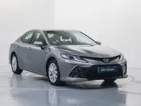 Usado Toyota Camry Advance 218 CV (160 kW) 2022 Gris / plata Berlina
