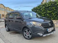 Usado Dacia Lodgy 102 CV (75 kW) 2019 Gris / plata Monovolumen