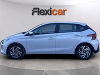 Usado Hyundai i20 84 CV (61 kW) 2024 Gris Utilitario
