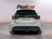 Usado Toyota Yaris Hybrid Sport 116 CV (85 kW) 2024 Gris Utilitario