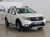 Usado Dacia Sandero Essentiel 100 CV (73 kW) 2021 Blanco