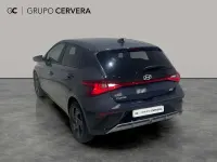 Nuevo Hyundai i20 Blackline 90 CV (66 kW) 2026 Gris Utilitario