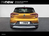 Usado Renault Captur Zen 90 CV (66 kW) 2022 Naranja SUV