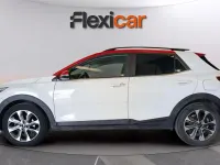 Usado Kia Stonic 100 CV (73 kW) 2019 Blanco SUV