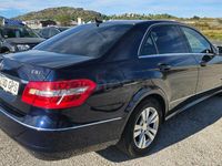 Usado Mercedes E250 Avantgarde 204 CV (150 kW) 2009 Azul Berlina