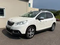 Usado Peugeot 2008 Allure 120 CV (88 kW) 2015 Blanco SUV