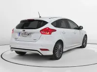 Usado Ford Focus ST-Line 125 CV (91 kW) 2018 Blanco Berlina