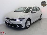 Usado VW Polo 95 CV (69 kW) 2022 Gris Berlina