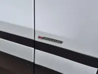 Usado Land Rover Range Rover Velar R-Dynamic 241 CV (177 kW) 2018 Blanco SUV