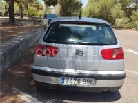 Usado Seat Ibiza Stella 68 CV (50 kW) 2001 Gris / plata Utilitario