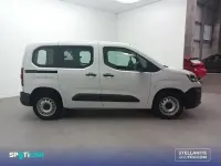 Usado Citroën Berlingo Live 102 CV (75 kW) 2024 Blanco Monovolumen