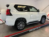 Usado Toyota Land Cruiser 177 CV (130 kW) 2020 Blanco Utilitario