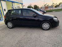 Usado VW Golf VI Advance 105 CV (77 kW) 2011 Negro Utilitario