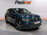 Usado VW Tiguan Life 150 CV (110 kW) 2022 Verde SUV