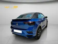 Usado VW T-Roc Cabriolet Style 150 CV (110 kW) 2021 Azul Descapotable