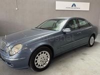 Usado Mercedes E320 Avantgarde 224 CV (164 kW) 2006 Azul Berlina
