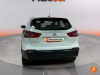 Usado Nissan Qashqai Acenta 150 CV (110 kW) 2020 Blanco SUV