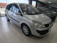 Usado Renault Grand Scénic II Dynamique 105 CV (77 kW) 2007 Gris / plata Monovolumen