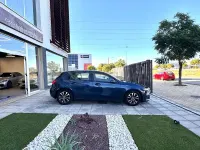 Usado Mercedes A180 116 CV (85 kW) 2022 Azul Berlina
