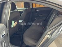 Usado Opel Insignia Essentia 130 CV (95 kW) 2009 Gris / plata Berlina