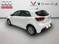 Käytetty Kia Rio 84 HP (61 kW) 2021 Valkoinen Viistoperä