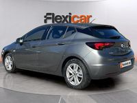Usado Opel Astra 110 CV (80 kW) 2020 Gris Berlina