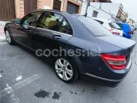 Usado Mercedes C200 Avantgarde 136 CV (100 kW) 2009 Gris / plata Berlina