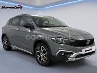 Usado Fiat Tipo Cross 130 CV (95 kW) 2022 Gris / plata Berlina