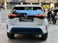Usado Toyota Yaris Cross Active 116 CV (85 kW) 2023 Blanco SUV