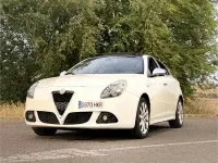 Usado Alfa Romeo Giulietta Distinctive 140 CV (102 kW) 2012 Blanco Utilitario