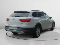 Usado Seat Leon 4Drive 150 CV (110 kW) 2018 Blanco Familiar