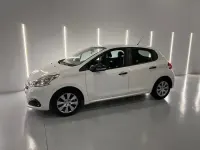 Usado Peugeot 208 Access 82 CV (60 kW) 2016 Blanco Utilitario